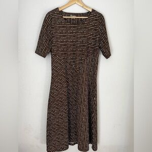 Serengeti Mid-length Brown Dress Size L